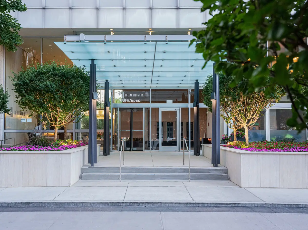500 W Superior Street #2401, Chicago, IL 60654 - #1
