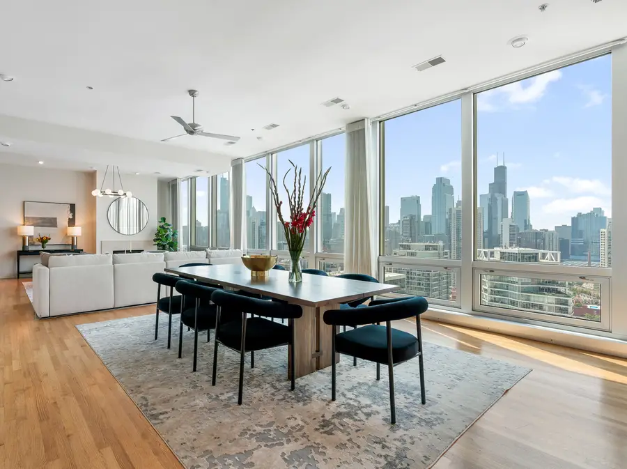 500 W Superior Street #2401, Chicago, IL 60654 - #3