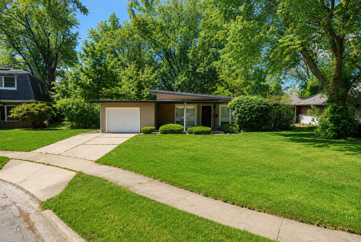 4 Wayne Court, Park Forest, IL 60466 - #1