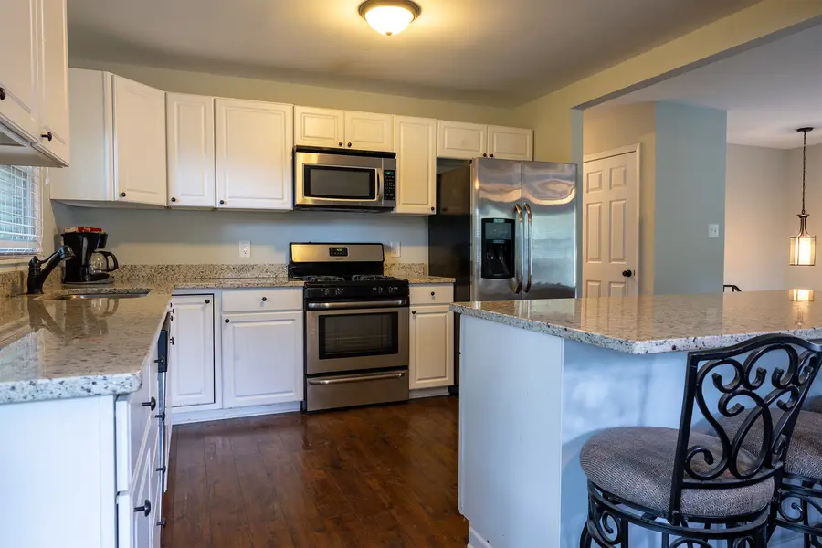 334 N Brookshore Drive, Shorewood, IL 60404 - #3