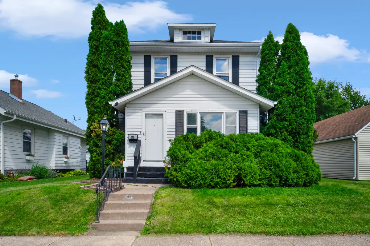 2113 Madison Street, Davenport, IA 52804 - #1