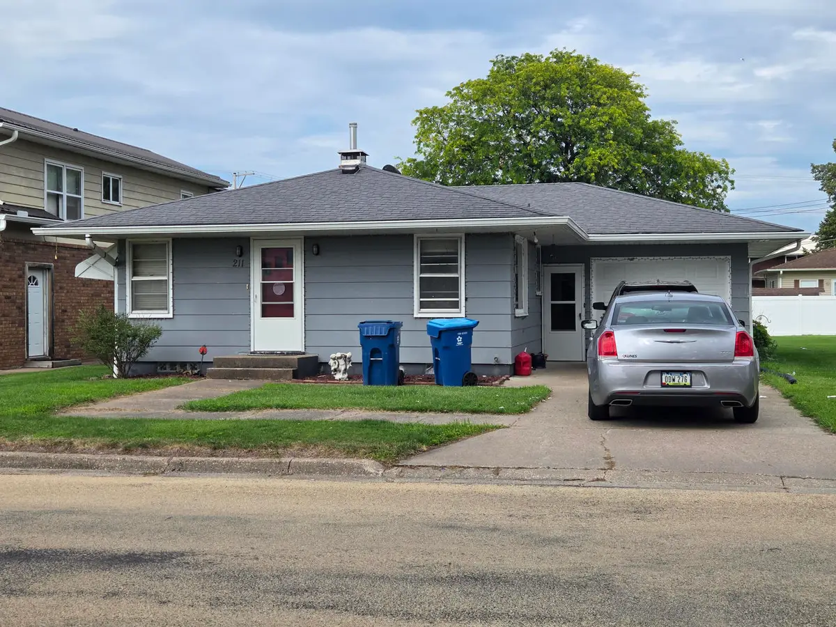 211 Elk Street, Sabula, IA 52070 - #1
