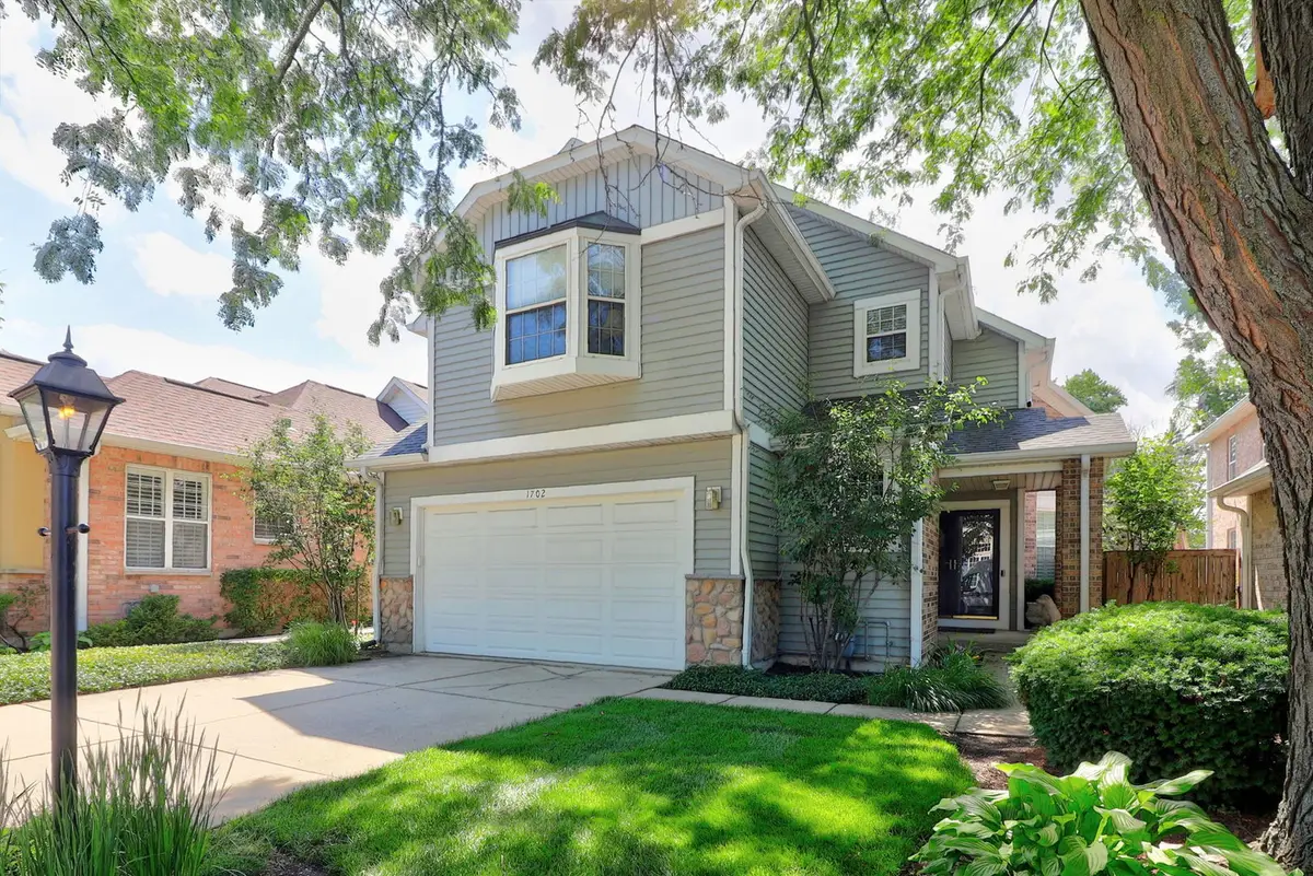 1702 Astor Avenue, Oakbrook Terrace, IL 60181 - #1