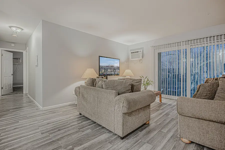 4A E Dundee Quarter Drive #207, Palatine, IL 60074 - #3