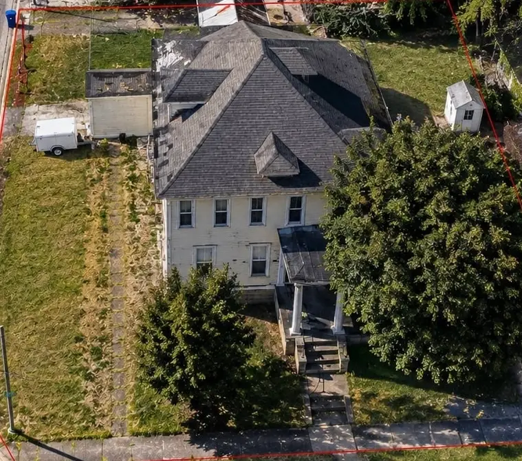 230 W 4th Street, Mount Carmel, IL 62863 - #1
