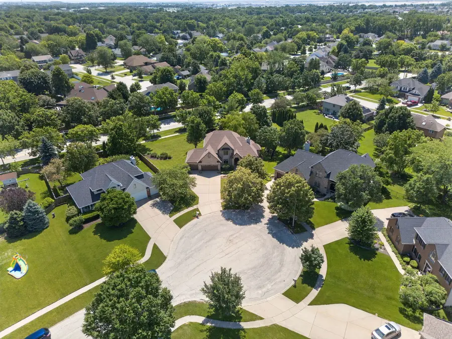 604 Hampton Court, Shorewood, IL 60404 - #2