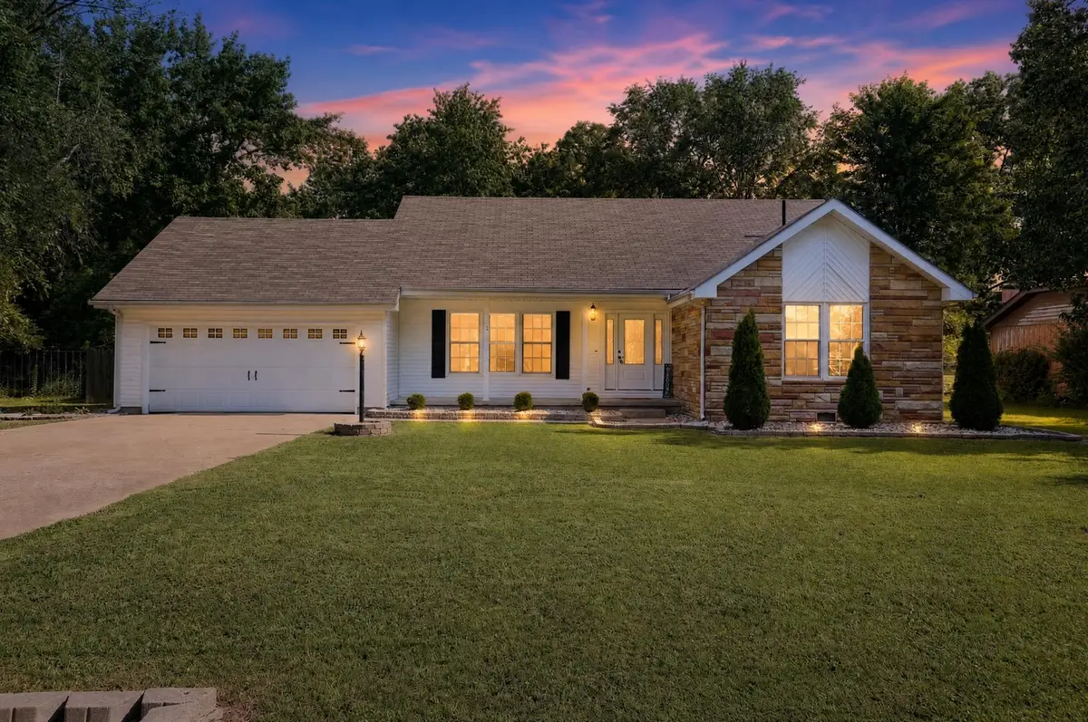 1004 E Illinois Street, Marion, IL 62959 - #1