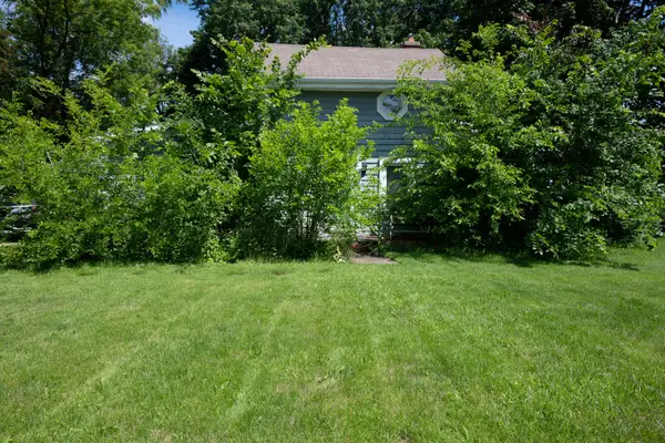 210 E Miller Avenue, Hinckley, IL 60520