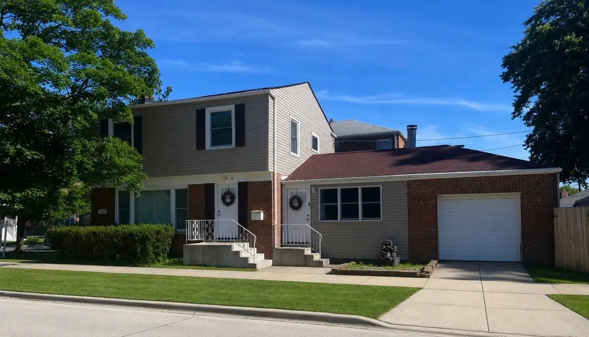 6156 N Kedvale Avenue, Chicago, IL 60646 - #1