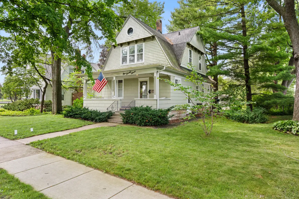 127 Alma Street, Sycamore, IL 60178 - #1