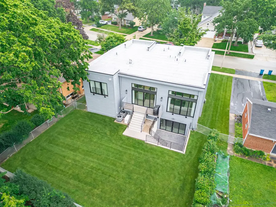 425 E Church Street, Elmhurst, IL 60126 - #2