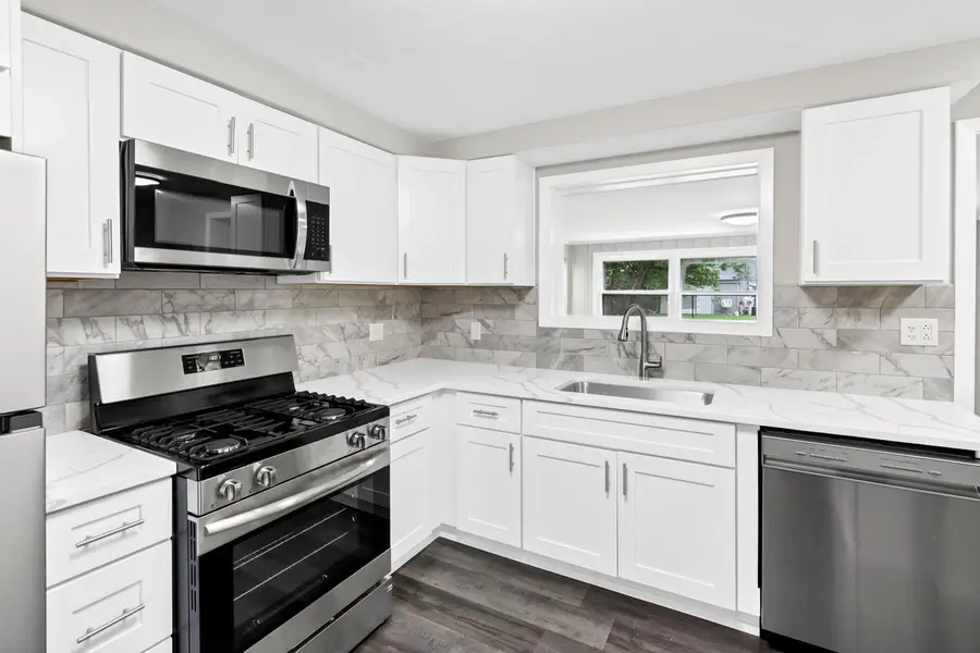 10274 W Ford Avenue, Beach Park, IL 60099 - #3