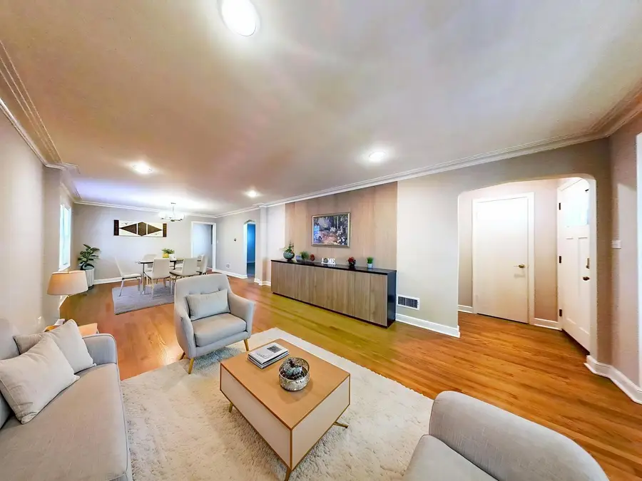 8039 S Campbell Avenue, Chicago, IL 60652 - #2