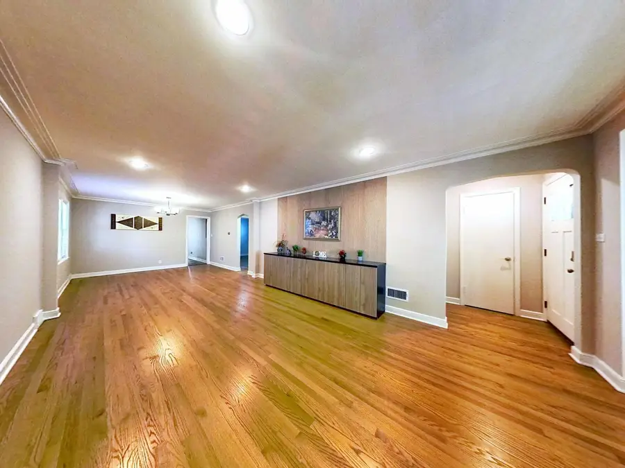 8039 S Campbell Avenue, Chicago, IL 60652 - #3