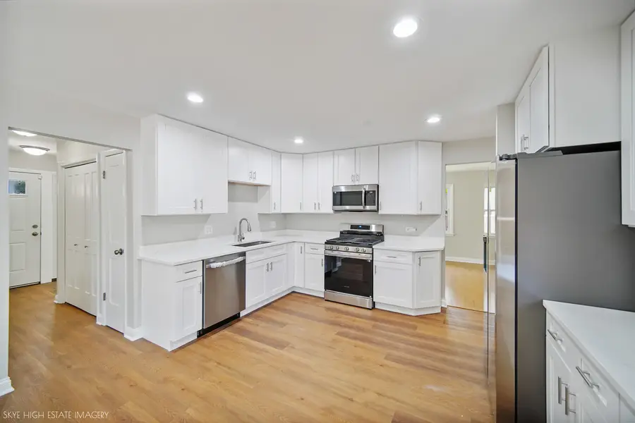 4228 Applewood Lane, Matteson, IL 60443 - #2