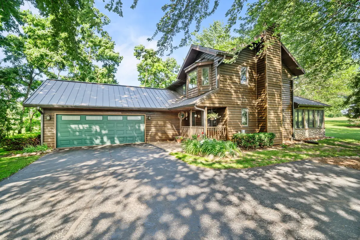 8411 N Killbuck Road, Monroe Center, IL 61052 - #1