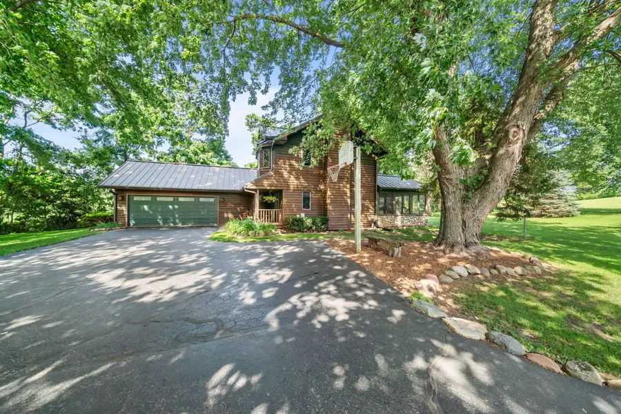 8411 N Killbuck Road, Monroe Center, IL 61052 - #2