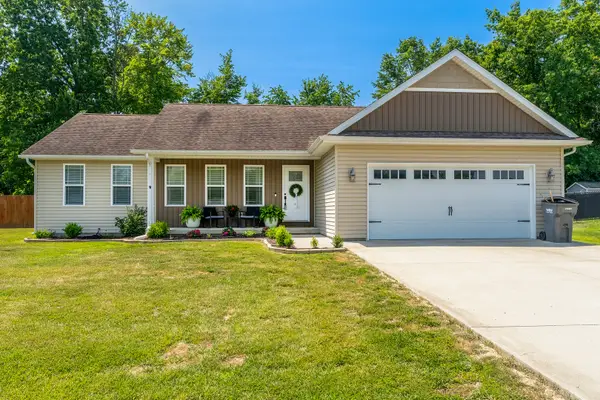6123 Chandler Drive, Carterville, IL 62918