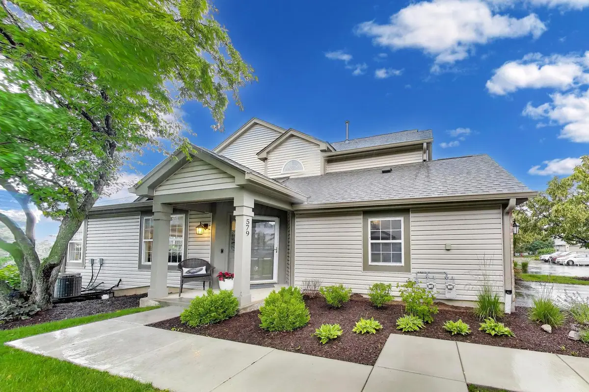 579 Willow Way, Lindenhurst, IL 60046 - #1