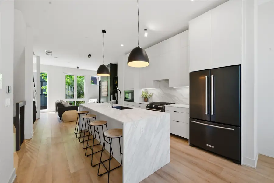 4250 W Belmont Avenue #1, Chicago, IL 60641 - #3