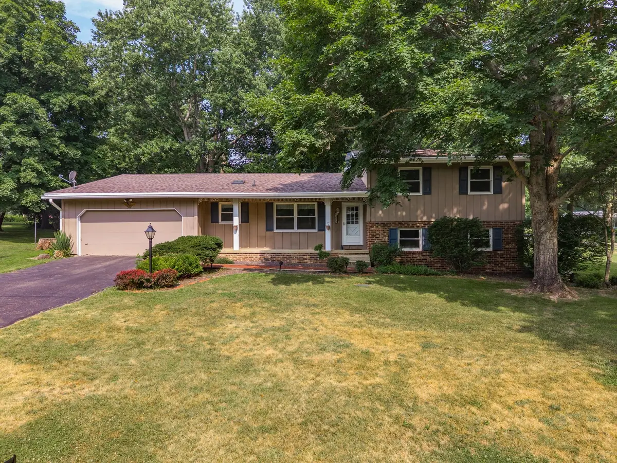 4982 Camelback Road, Heyworth, IL 61745 - #1