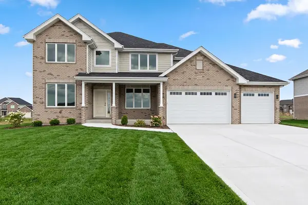8220 S Stanley Trail S, Frankfort, IL 60423