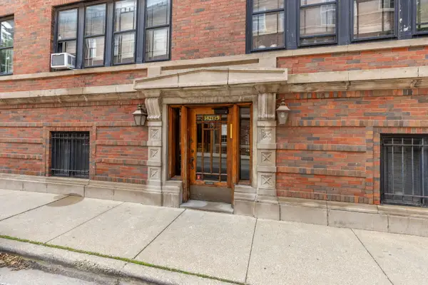 1419 E 58th Street #3W, Chicago, IL 60637