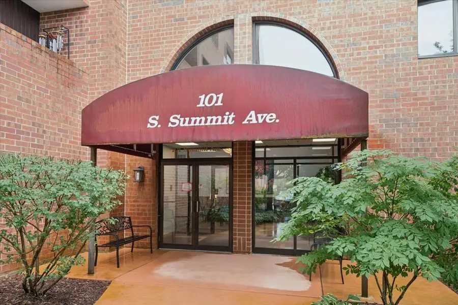 101 S Summit Avenue #512, Park Ridge, IL 60068 - #2