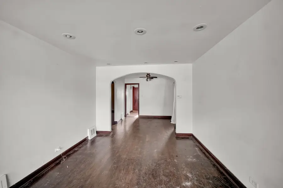 14424 S Lowe Avenue, Riverdale, IL 60827 - #3