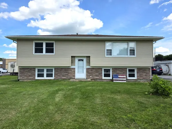 113 1st Street, Coal Valley, IL 61240