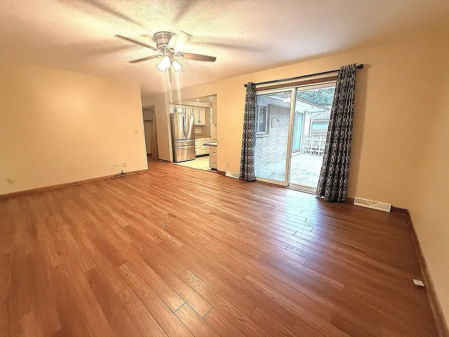 1419 Douglas Terrace, Dixon, IL 61021 - #3