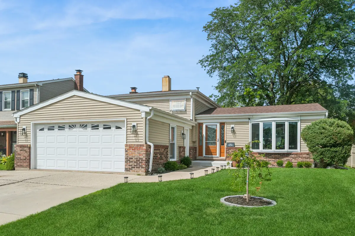 836 Napa Street, Carol Stream, IL 60188 - #1