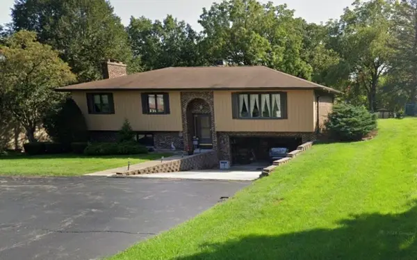 3411 E Crystal Lake Avenue, Crystal Lake, IL 60014
