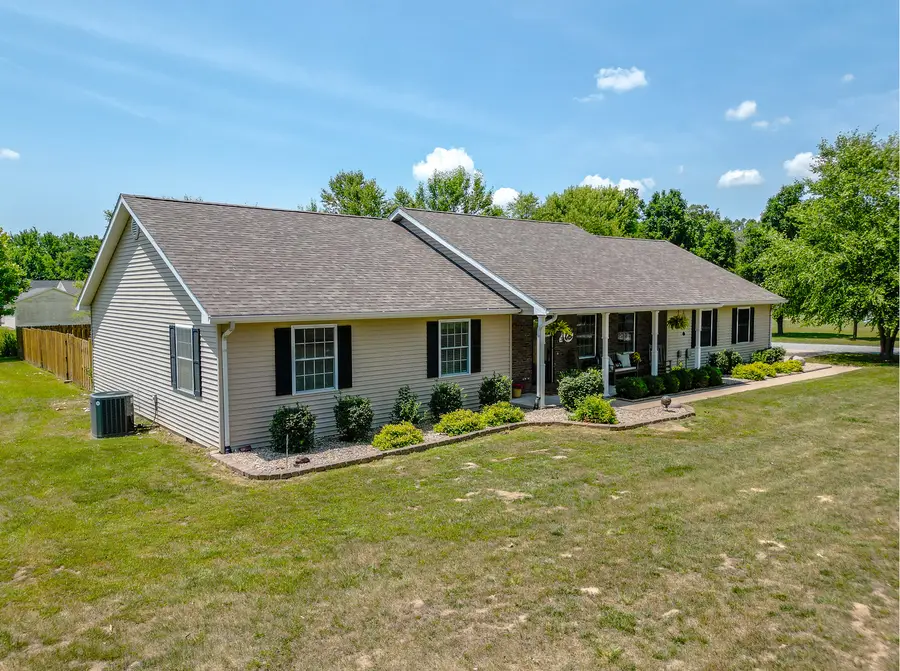 923 Sycamore Road, Carbondale, IL 62901 - #2