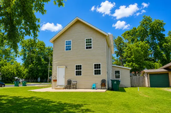 301 4th Avenue, Rock Falls, IL 61071
