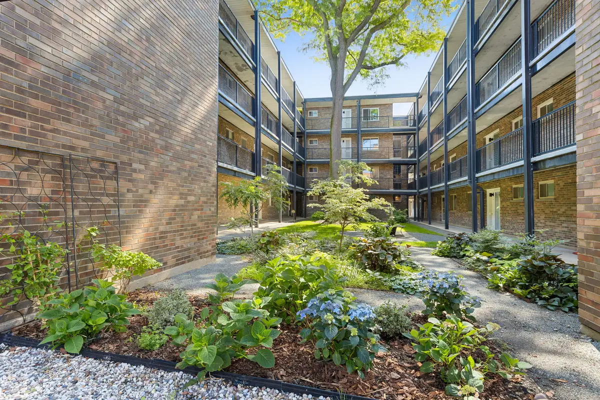1321 W Birchwood Avenue W #206, Chicago, IL 60626 - #1