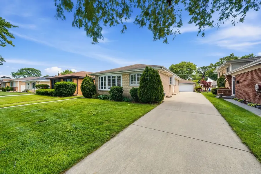 5835 Reba Street, Morton Grove, IL 60053 - #2