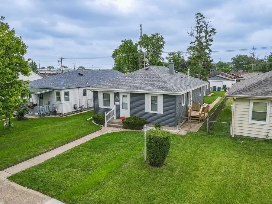 260 N Clinton Avenue, Bradley, IL 60915 - #2