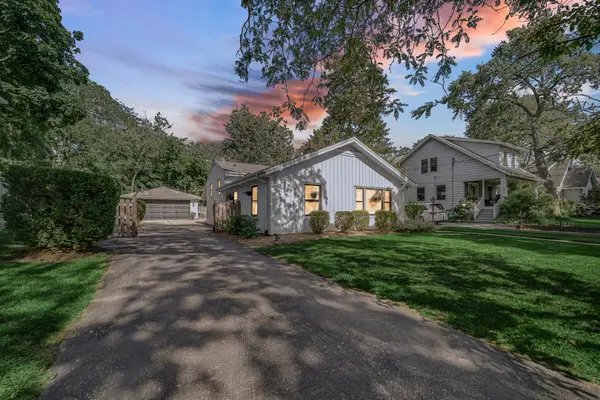 209 S Chase Street, Wheaton, IL 60187