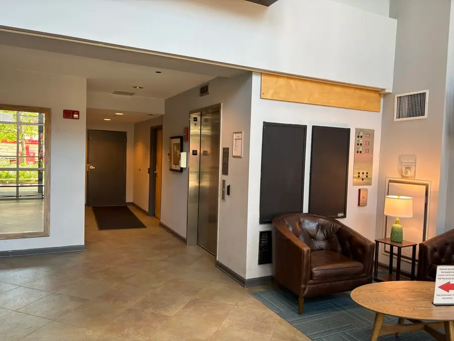 1122 W Catalpa Avenue #902, Chicago, IL 60640 - #3