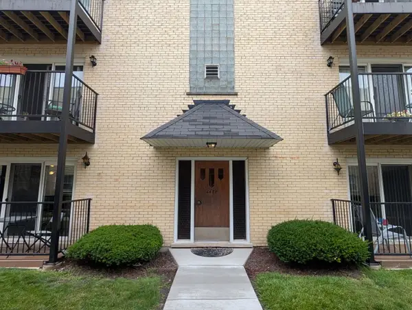 6484 N Northwest Highway #7, Chicago, IL 60631