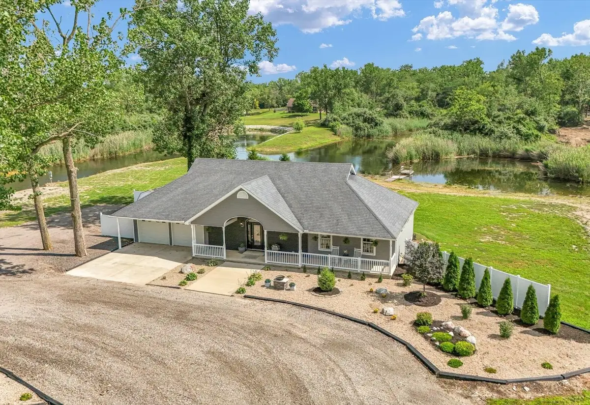 2 Wayman Canyon Road, Oakwood, IL 61858 - #1