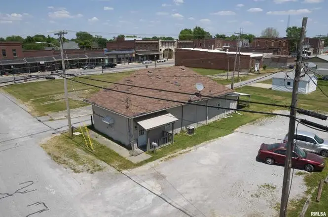 106 S Locust Street, Sesser, IL 62884 - #2