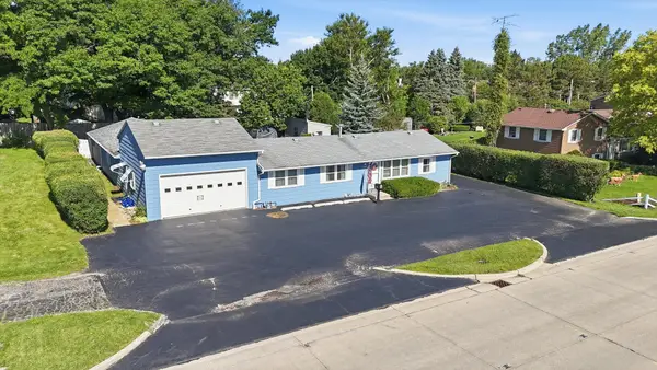 34112 N Barron Boulevard, Grayslake, IL 60030