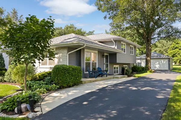 4600 Roslyn Road, Downers Grove, IL 60515