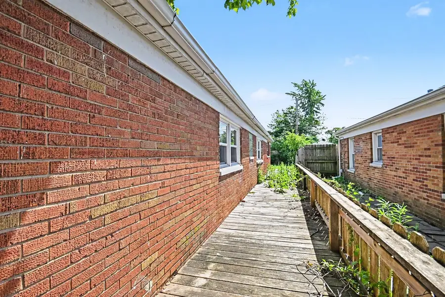11559 S Kedzie Avenue, Merrionette Park, IL 60803 - #2