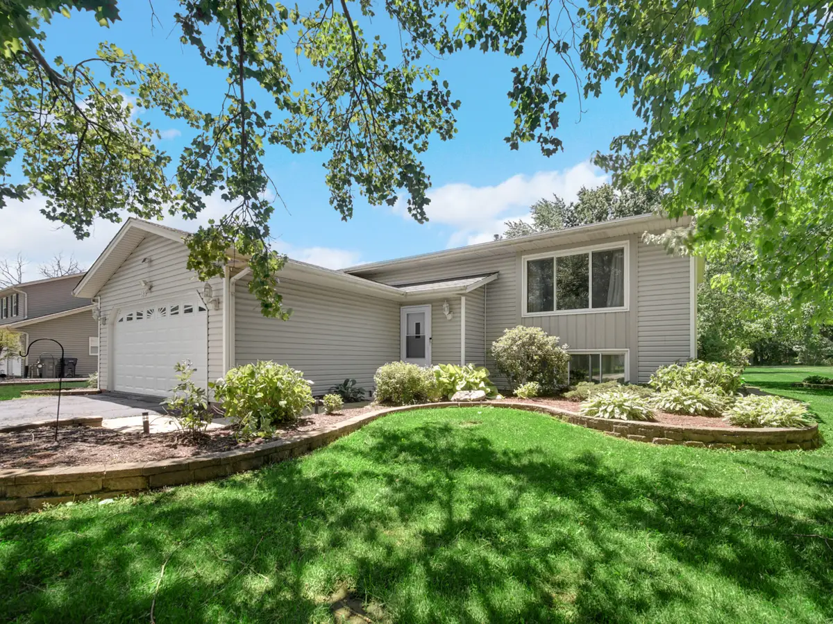 180 S Belmont Avenue, Elgin, IL 60123 - #1