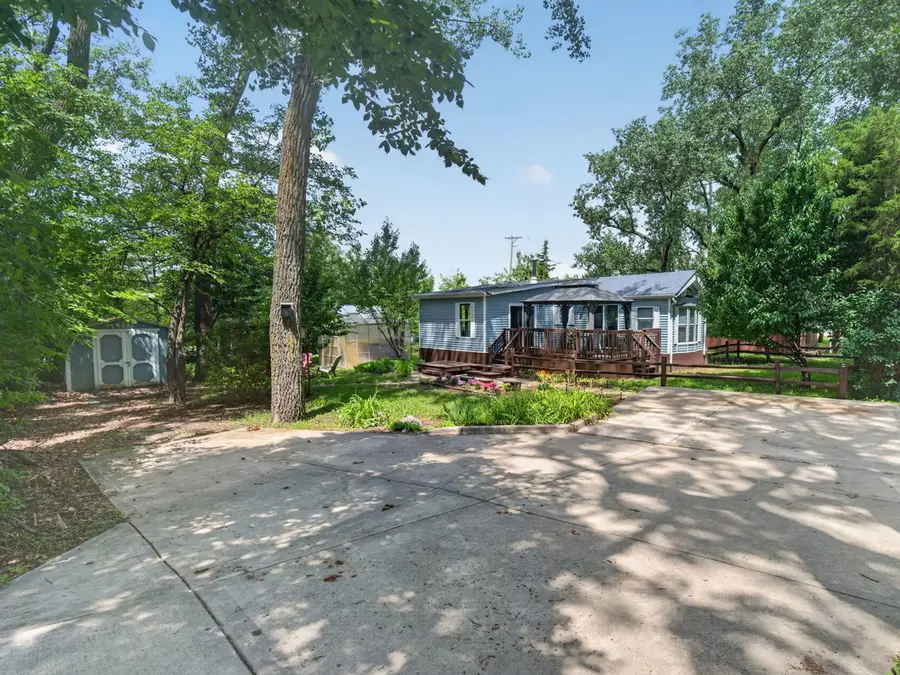 41 Lakeshore Drive, Wilmington, IL 60481 - #3