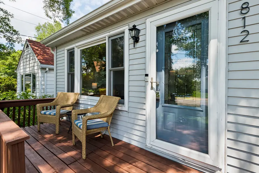 812 Lake Shore Drive, Wauconda, IL 60084 - #2