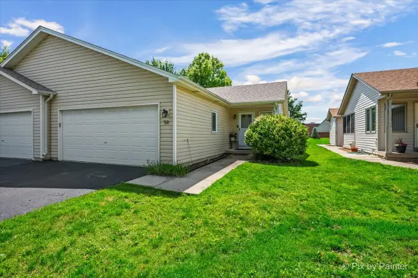 58 Silver Trail, North Aurora, IL 60542